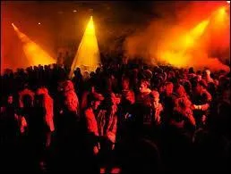 En quelle année le Warehouse a-t-il fermé ?