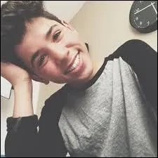 Quel âge a le Panda Moqueur ?