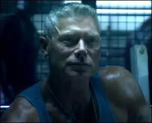 Je suis Stephen Lang ; dans le film "Avatar" je joue le rôle de...