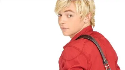 Jusqu'à quel âge a-t-il eu peur des montagnes russes ?