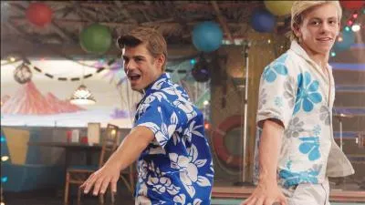 À quel âge a-t-il reçu son premier baiser ?