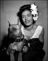 Qui est cette chanteuse née en 1915 et considérée comme l'une des plus grandes chanteuses que le jazz ait connues ?