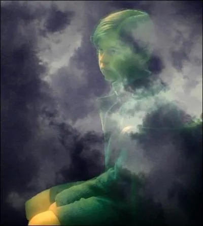 Avec une telle attitude, Tom ne s'attire pas la sympathie des autres et se retrouve sans amis. Cela le dérange-t-il ?