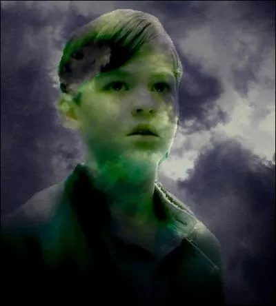 2) Tom annonce qu'il va changer d'identité.