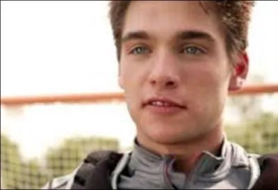 Qui est le meilleur ami de Liam ?