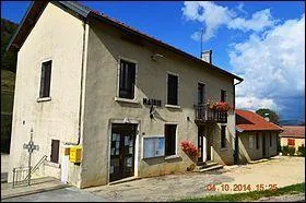 Abbé Gringoz fut curé de cette ville, en 1910. Comment s'appelle cette commune ?