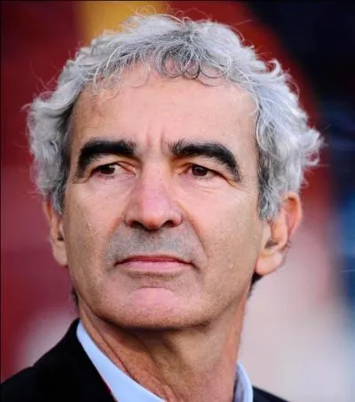 Joueur de football français puis entraîneur. Il a entraîné avec tumultes, l'équipe de France de football de 2004 à 2010.