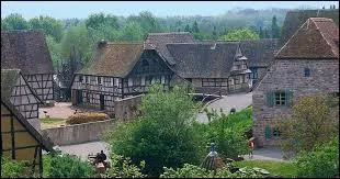 Nous partons à la découverte d'Ungersheim. Plus précisément, nous visitons son écomusée. Nous nous situons dans le département ...