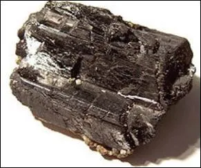 Quel est le symbole chimique du tungstène ?