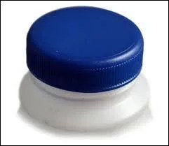 Un bouchon sert à fermer une bouteille. C'est aussi le mot qui désigne...