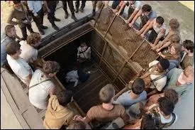 À quelle fréquence l'ascenseur monte-t-il avec un nouveau "blocard" ?