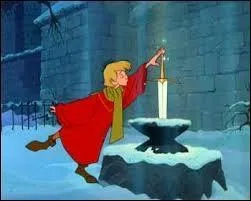 Pourquoi Arthur prend-il cette épée ?