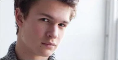 Pour la cérémonie du choix, dans quelle faction se rend Caleb, le frère de Béatrice ?