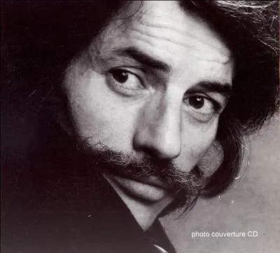 Dans la chanson "Bicentenaire", comment s'appelle le pauvre qu'on ne voit plus dans sa chaumière ?