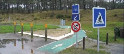 Cette piste cyclable est :