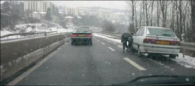 Cet usager est en situation dangereuse.