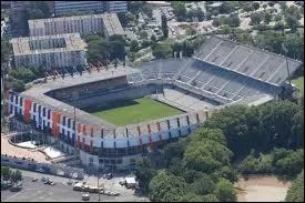 Pour cette question je vous demande le nom du stade situé à Montpellier. Il se nomme ...