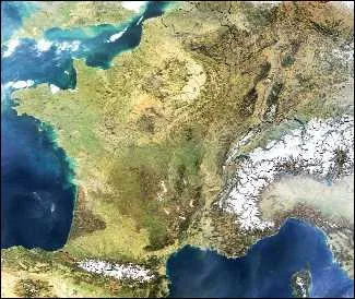 Dans quel département est situé Saint-Julien-en-Born ?