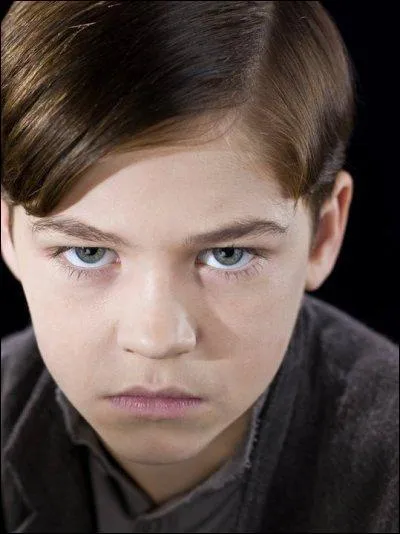 Comment s'appelle l'orphelinat où réside Tom Jedusor étant jeune ?