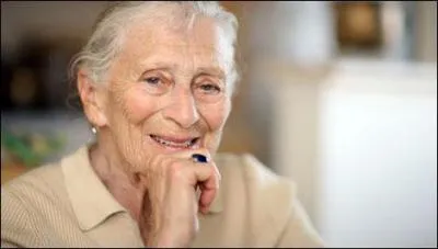 Combien d'heures doit dormir une personne âgée de 65 ans et plus ?