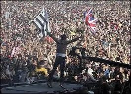 Quel célèbre festival se déroule à Carhaix dans le Finistère ?