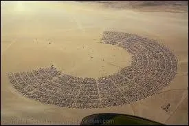 Ce festival de musique électro se déroule dans le désert du Nevada :