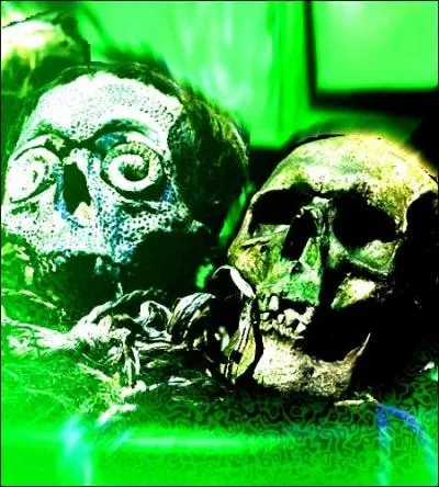 Cela lui est refusé, et il le savait. Son vrai plan de carrière n'est pas de gravir les échelons mais de vaincre la mort... De trouver des trophées... Il va donc :