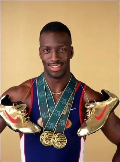 Qui est cet athlète américain, sacré champion olympique du 200 m et du 400 m aux Jeux olympiques d'Atlanta, en 1996 ?