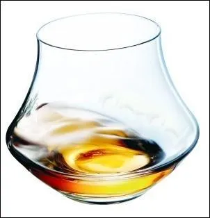 Quel est le nom de cette liqueur à base d'écorces d'orange ?