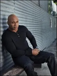 Sam Hanna est un ancien :