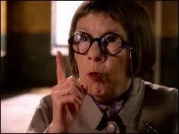 À la tête de quelle division est Henrietta « Hetty » Lange ?