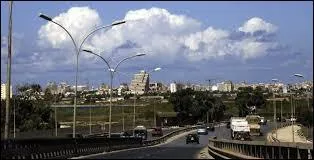 Dans lequel de ces pays aurez-vous la chance de visiter Benghazi ?