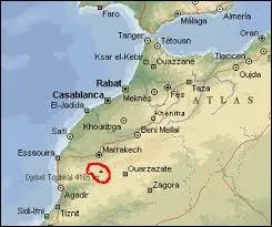 Le massif de l'Atlas s'étend sur ces trois pays maghrébins. Mais dans lequel se situe exactement la chaîne (question précédente) contenant le djebel Toubkal ?