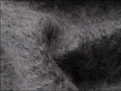 Sur quel continent le mohair a-t-il été fabriqué à l'origine ?