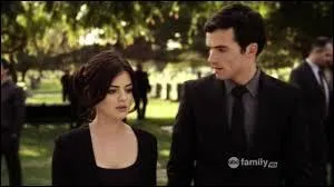 Si vous aviez une petit ami, quelle différence d'âge aurait-il ?
Que préfère Hanna ?