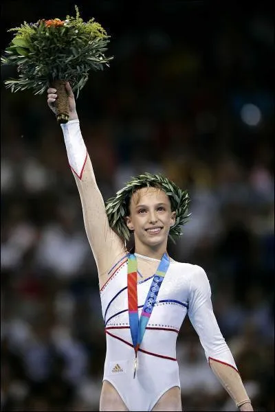 A quel agrès Émilie Le Pennec a-t-elle été championne olympique ?