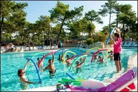 Qui dirigeait le club des enfants ?