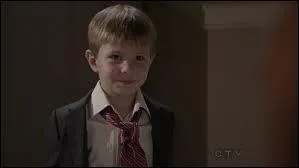 Comment s'appelle le fils de ce dernier ?