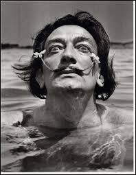 Sur cette photo, est-ce Salvador Dalí ?