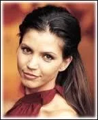 Dans l'épisode "La bouteille magique", de qui a-t-elle une vision ?