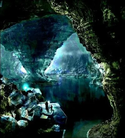 Voldemort utilise l'elfe des Black pour aller cacher un de ses Horcruxes. Son maître l'apprend et trahit Voldemort ; quel est son ultime acte de bravoure ?