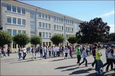 La rentrée des collèges aura lieu cette semaine. Avec combien d'élèves ?