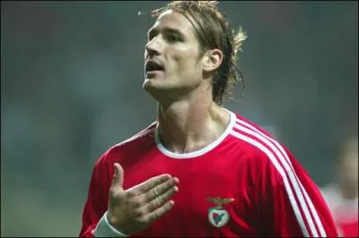 En janvier 2004, Miklós Fehér est mort d'un :