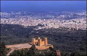 Cette commune se situe en dans la province Tadla-Azilal. Trouvez le nom de cette ville !