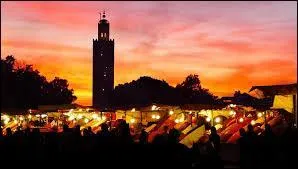 Cette ville a été fondée en 1071 par Youssef Ibn Tachfin, elle est surnommée « la Ville rouge » ou « Ville ocre », le maire de la ville se nomme Fatima-Zahra Mansouri. Grâce à l'image et à ces informations, trouvez le nom de cette magnifique ville du Maroc ?