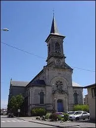 Voici l'église Saint-Basle, à Dombasle-sur-Meurthe. Ville de Lorraine, elle se situe dans le département ...