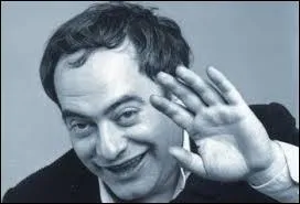 Qui a dit : Une crotte révèle la présence d'un être vivant. L'étude des excréments en apprend long à son sujet. La merde, première expérience de l'Histoire. ?