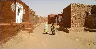 Laquelle de ces villes ne se situe pas en Mauritanie ?