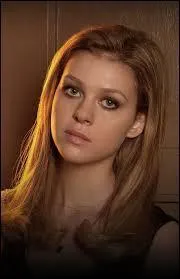 Et justement, quel est le nom de famille de cette Bradley ?