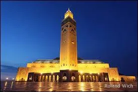 Cette mosquée est située à Casablanca. Quel est son nom ?
